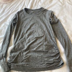 Grey Athleta long sleeve shirt! In great condition size 4!